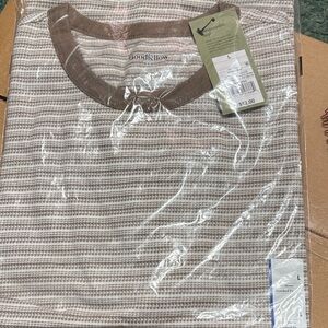 Goodfellow & Co Men's Beige and Brown Striped Long Sleeve Tee